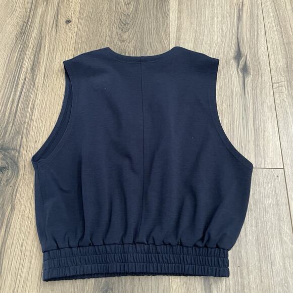 Lululemon Sleeveless Cropped Tennis Tank Size 2 Navy Blue V Neck EUC - Picture 8 of 8